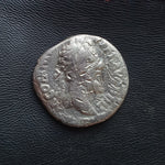 #N177# Roman silver denarius coin of Commodus from 185-186 AD