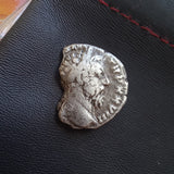 #o035# Roman silver denarius coin of Marcus Aurelius from 174-175 AD