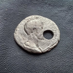 #o122# Roman silver denarius coin of Commodus from 175-176 AD