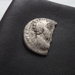 #o044# Roman silver denarius coin of Marcus Aurelius from 171-172 AD