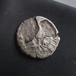 #o319# Roman silver denarius coin of Commodus from 181 AD