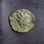 #o909# Roman posthumous Antoninianus coin of Claudius II from 270 AD