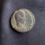 #o907# Roman Bronze coin issued by Julian II from 351-354 AD