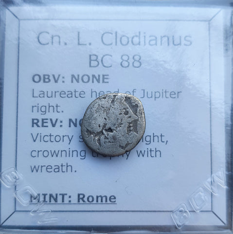 #p549# Roman Republican quinarius coin of Cn. L. Clodianus from 88 BC