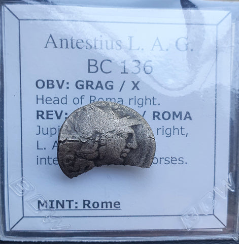 #p417# Roman Republican silver denarius of L. Antestius Gragulus from 136 BC