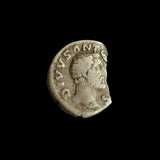 #i933# Roman silver denarius coin of Antoninus Pius from 162 AD