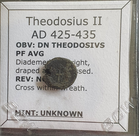 #e182# Roman Bronze coin issued by Theodosius II from 425-435 AD