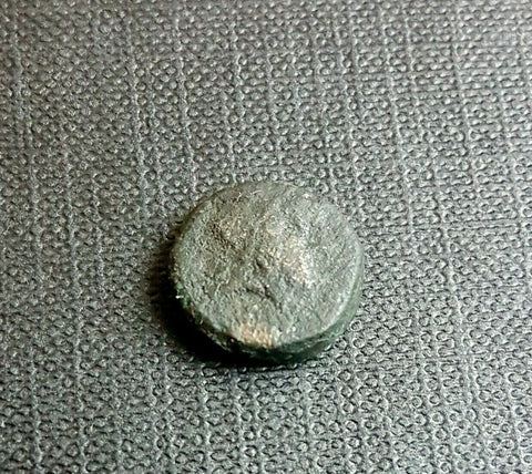 #e877# Anonymous Greek City Issue Bronze Coin of  Pergamon from 133-27 BC