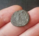 #e599# Roman Antoninianus coin of Gallienus from 260-268 AD (Aesculapius)