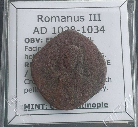 #k658# Byzantine Follis coin of Romanus III from 1028-1034 AD (Constantinople)