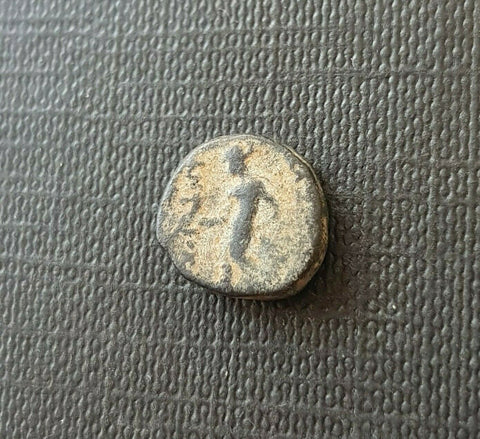 #e657# Greek bronze ae12 coin from Seleucid King Antiochus III, 222-187 BC